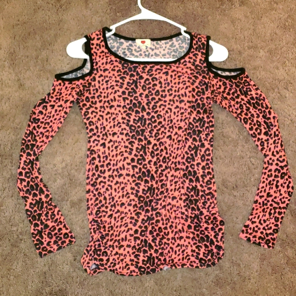 One clothing long sleeve peep shoulder top
